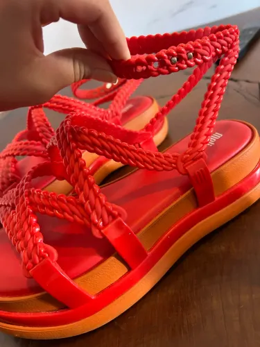 Melissa tamanho 36
