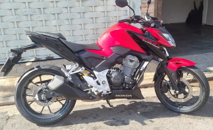 Honda CB 300F Twister