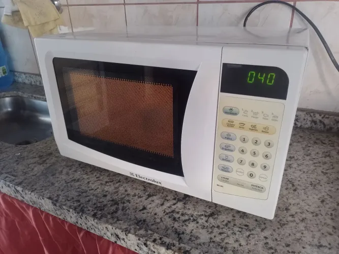 Microondas elétrolux 20 litros top ( pix- visa)