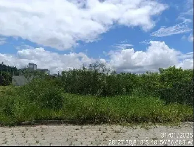 Imóvel ** LEILÃO CAIXA** LOTE 300m² em Lot. Nova Santa Lucia - Capivari de Baixo - SC
