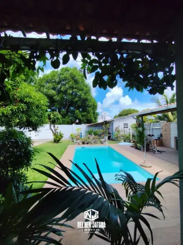 Casa Térrea | Sauaçuhy | 200m² | 4 Quartos (2 Suítes) | Piscina