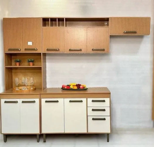 Vende-se armário de cozinha completo