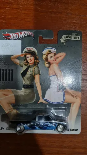 Hot Wheels Customized C3500 - Nose Art - 1:64