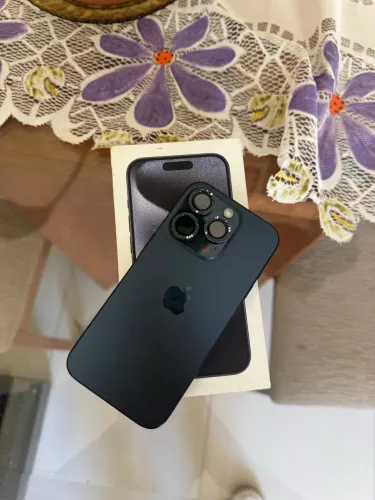 iPhone 15 pro impecável