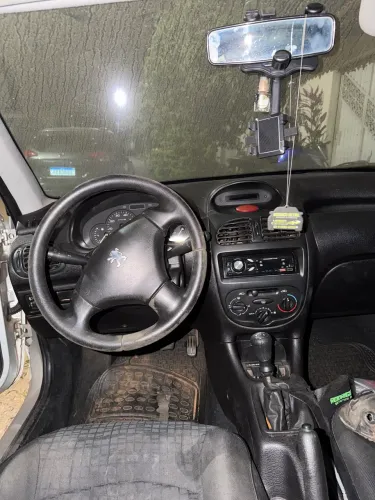 Peugeot 206 Selection/ Sensation 1.0 16V 5P 2005