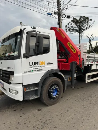 Caminhão Munck Mercedes 15-18 com Munck Palfimger 23000