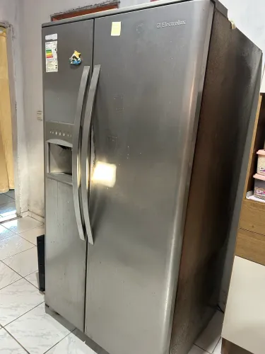 Geladeira Electrolux duas portas