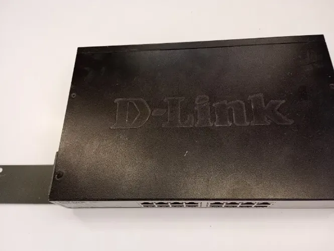 Switch D-Link Gigabit DGS-1016D 16 Portas