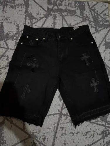 Shorts jeans chrome hearts tamanho 30