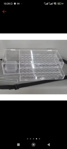 Expositor com divisórias