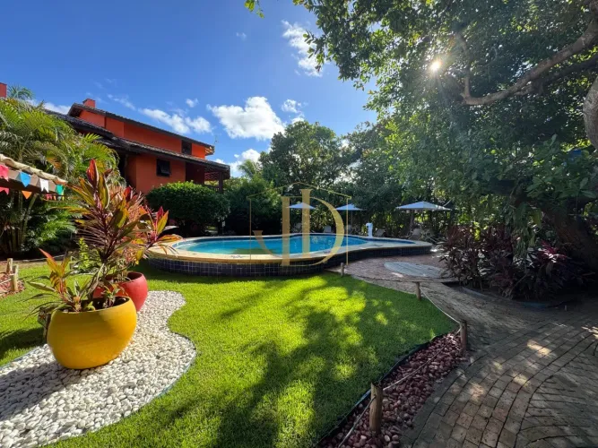 PRAIA DO FORTE Vendo Village,120 m², 3/4 sendo 2 suítes + mezanino, em condomínio com infr