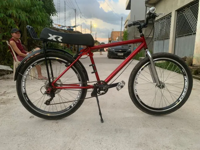 Vende-se: Bike Urbana Estilo "montada" / Freeride - Pronta para Rodar! Bem Conservada