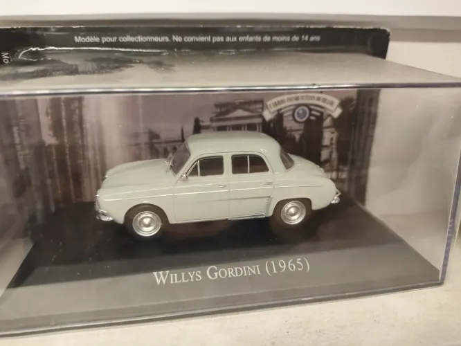 Miniatura Willys Gordini 1965 1/43 inesquecíveis do Brasil 
