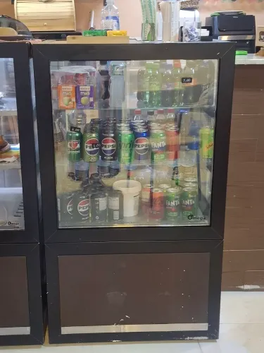 Estufa refrigerada para bebidas e doces