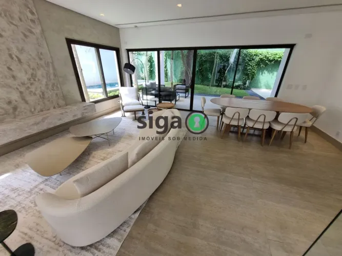 Casa em Condomínio fechado a venda ou locação no Alto da Boa Vista.