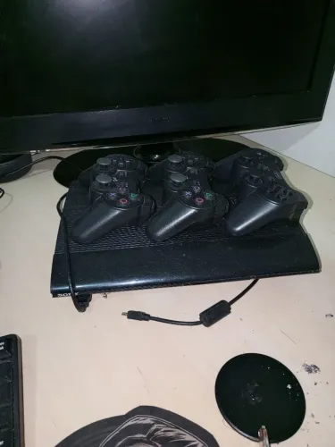 Vendo ou troco PS3 Desbloqueado