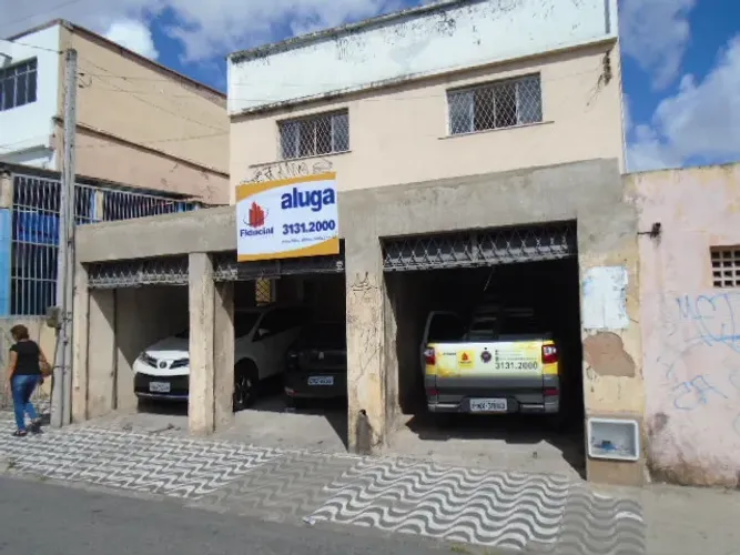 CASA PARA FINS COMERCIAIS, EM UM DOS MAIORES CORREDORES COMERCIAIS DE FORTALEZA, 460M², 2