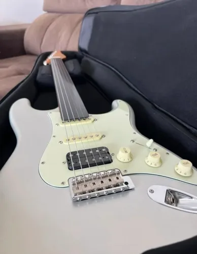 Suhr Classic S Antique Vintage - Edição Limitada