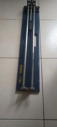 Vendo esta cortadeira de cerâmica valor 200 avista n parcelo n e n faço entrega