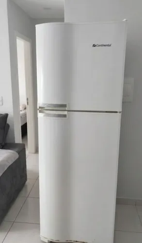Geladeira em ótimo estado 