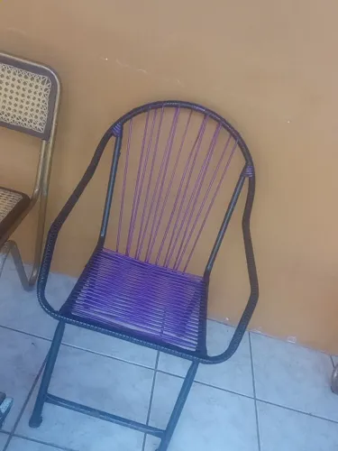 Cadeira de macarrão super confortável.