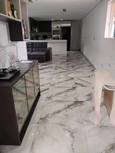 Casa comercial na Rua Glauco Velasquez, 378 120 m²