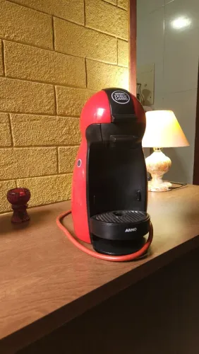 Cafeteira Nescafé Dolce Gusto