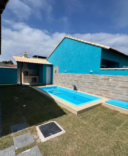 Linda casa em Cabo Frio, em condomínio fechado