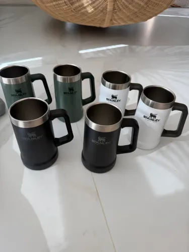 Kit com 6 canecas Stanley originais 24oz / 709ml.