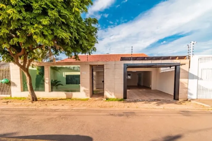 Casa com 3 dormitórios à venda, 136 m² por R$ 700.000,00 - Parque Verde - Cascavel/PR