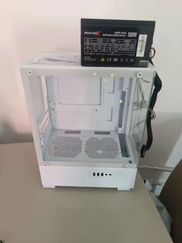 Vendo Gabinete gamer + fonte alimentação