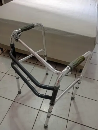 Andador
