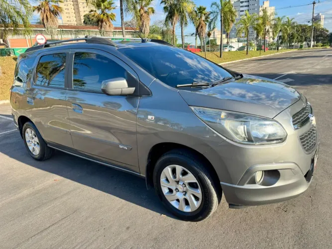 Chevrolet Spin LTZ 1.8 8V Econo.flex 5P Aut. 2013