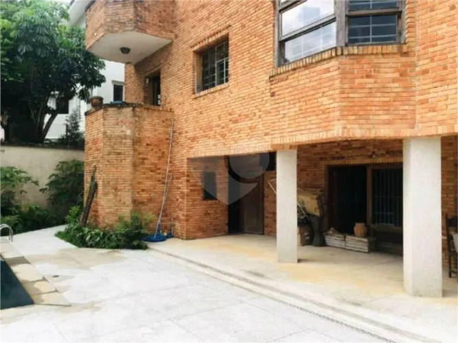 Condomínio com 5 quartos à venda em Jardim leonor - SP