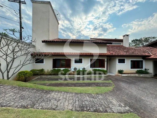 Casa em Condomínio em Atibaia