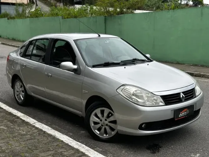 Renault Symbol Privilège Hi-flex 1.6 16V 4P 2010