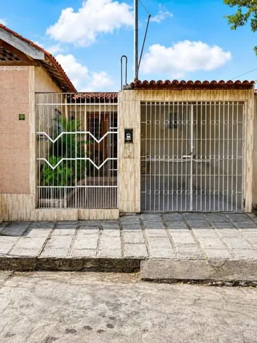 Casa de 2 quartos no BUGIO 