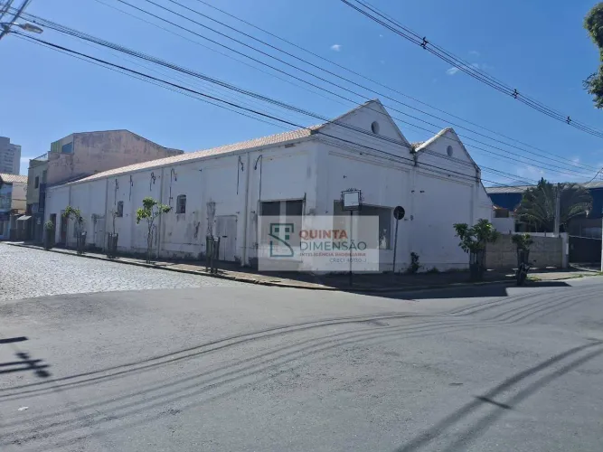 EXCELENTE GALPÃO PARA LOCAÇÃO E VENDA