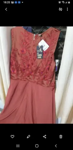 Vestido de festa novo cor terra cota 46/48
