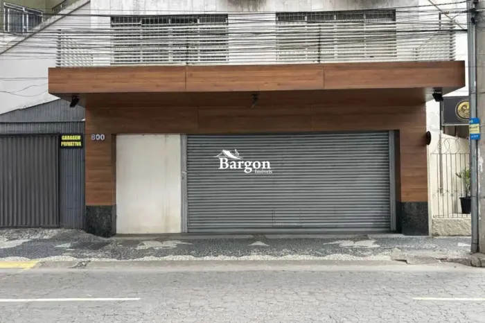 Loja Comercial de 570 m² com Estacionamento na Avenida Itamar Franco Centro de Juiz de Fo