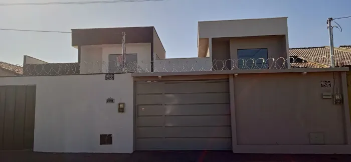 Casa à venda 3 Quartos, 1 Suite, 3 Vagas, 195M², Vila Mariana, Aparecida de Goiânia - GO