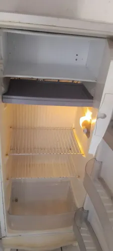 Vendo ou troco por televisão 