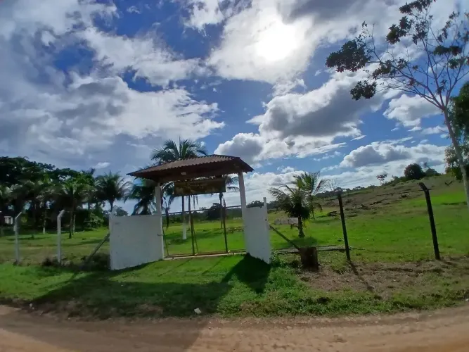 Sitio no Rio Preto da Eva