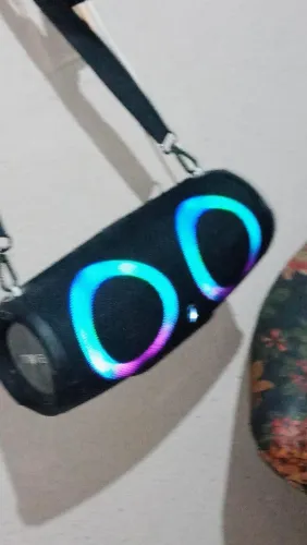 Vendo caixa som bluetooth ótimo 