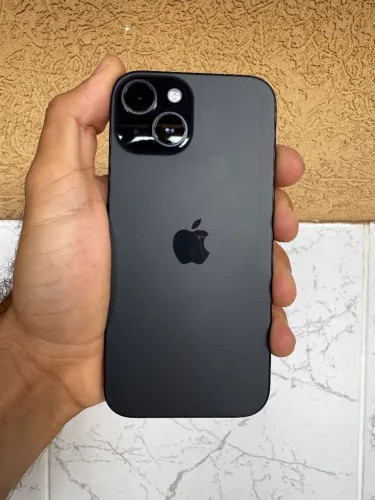iPhone 15 128GB