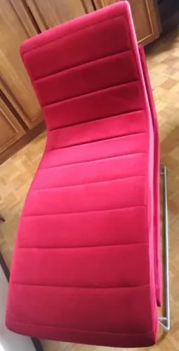 CHAISE