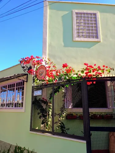 Casa e ponto comercial mais charmoso da cidade !!
