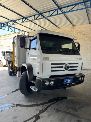 Caminhão VW 13.190 Worker com Munck Rodomaq