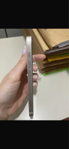 Vendo iPhone 12 impecável