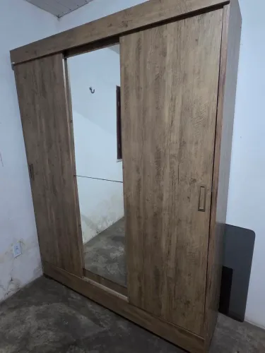guarda-roupa de casal